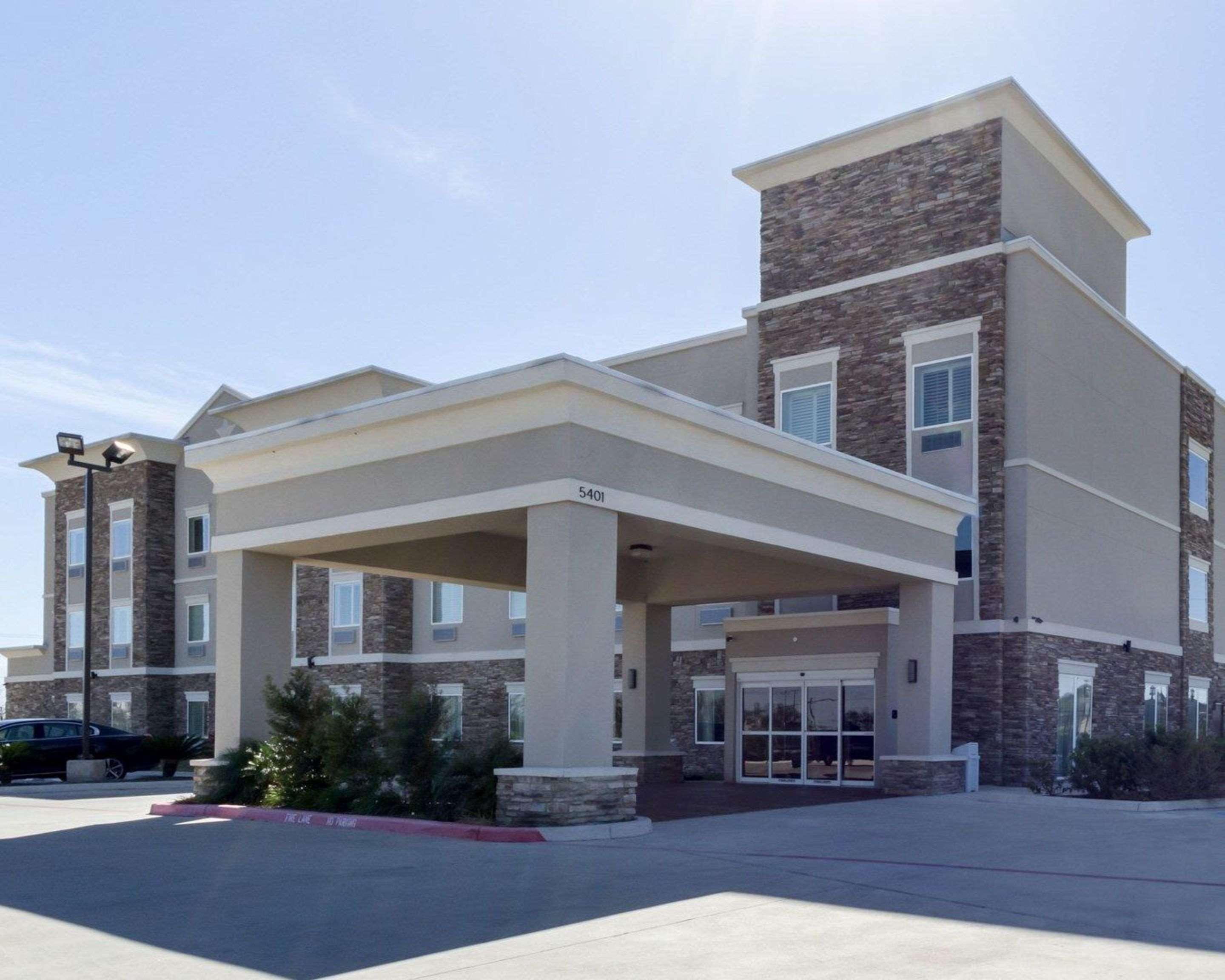 Quality Inn & Suites Victoria East Eksteriør billede